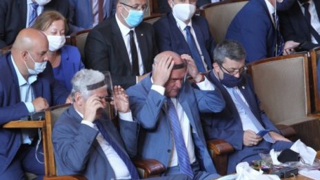 Пренасочват пари от Брюксел в помощ на земеделците