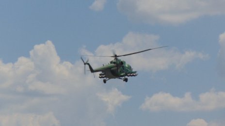 Командоси от спецчастите на обучение на летище Чешнегирово 