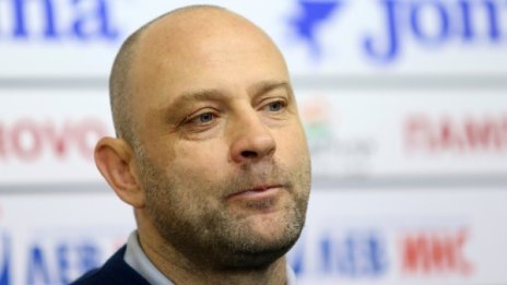 Тити Папазов: Няма сила, която да ме накара да мина на червено