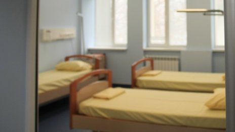 Шестима с коронавирус са хоспитализирани в сливенски болници