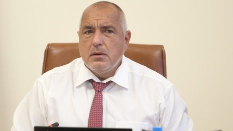 Борисов пита: Не можем ли да се пазим без заповед, в повече ли е демокрацията?