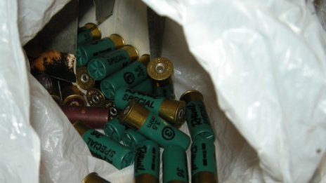 Откриха боеприпаси до кофа за боклук в Бургас