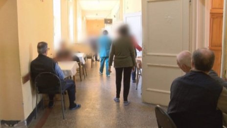 Без свиждания в центровете за социални услуги до 15 юли