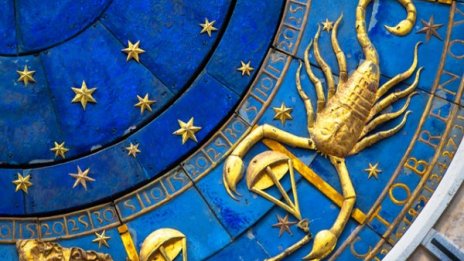 Защо мъжете се влюбват в жени от зодия Скорпион?