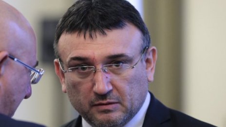 Маринов не приема оставката на шефа на полицията в Бургас