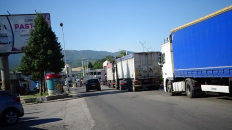 Засекли опити за фалшифициране на тестове за Гърция