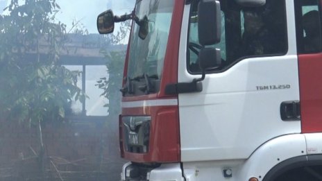 Два големи пожара горят в Хасковско