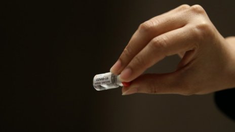 Ваксините срещу COVID-19 ще издържат максимум година