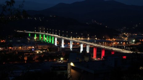 Новият мост на Генуа готов, откриват го днес 