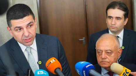 ДБ: Пеевски е решил да започне акция в Министерството на енергетиката