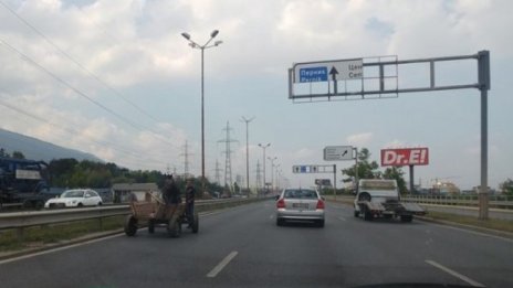4 дни мият "Околовръстното", промени в движението 
