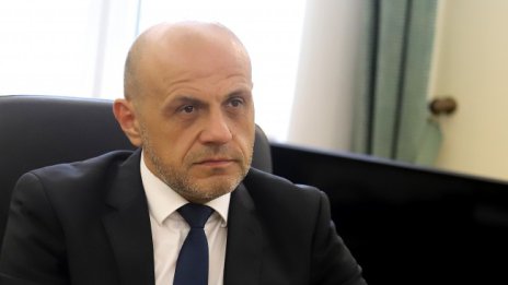 Дончев: Един политик трябва да слуша добре, а не да говори