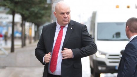 Гешев: Защо сме мафия? Защото внесохме дела, а не останаха само думи
