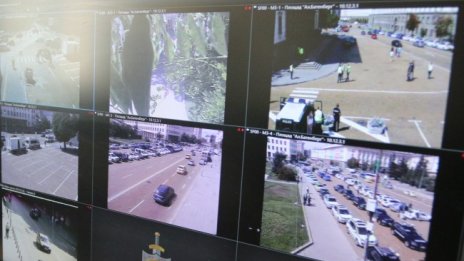 Засилен трафик в цялата страна заради трите почивни дни