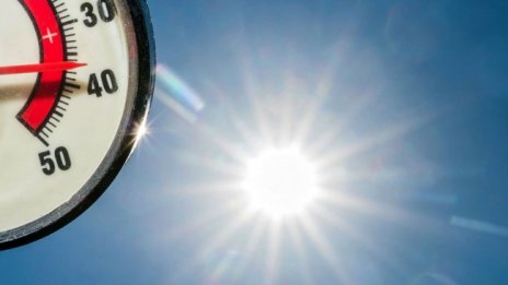 Рекордни жеги в Кипър – днес ще е 45-46°C