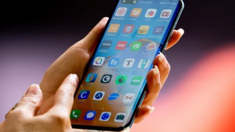 Не се разделяш със смартфона - паметта започва да цикли