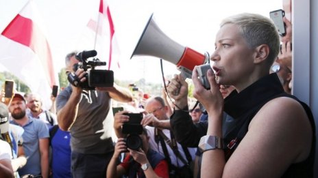 Опитали да депортират Колесникова в Украйна, тя скъсала паспорта си