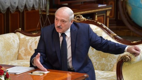 Лукашенко не можел просто така да напусне поста си