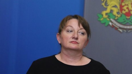 Деница Сачева: Има предложение добавките за пенсии да са до края на 2020 г.