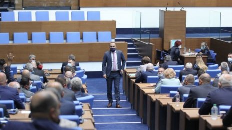 Парламентът заработи и без регистрация на депутатите от БСП