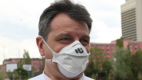 Д-р Симидчиев: Учениците няма да боледуват тежко, но ще разпространяват COVID-19
