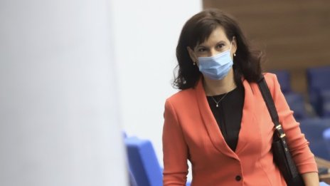 Дариткова: Цветанов печели дивиденти с анти-ГЕРБ реторика