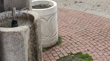 Helpbook сигнали: Опасно кръстовище в Люлин, разхищение на вода и още