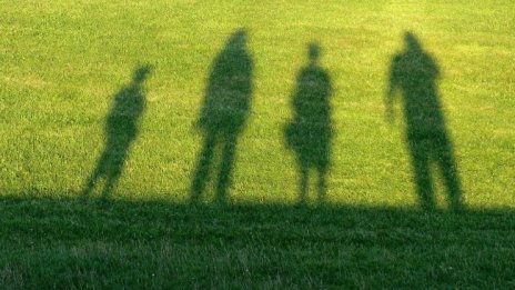 Мъж от Русия живее с три жени, иска и още, а целта - 50 деца