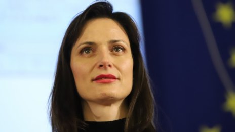 Мария Габриел е с положителен тест за коронавирус