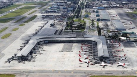 В коронакризата полетите намаляха с 66% 