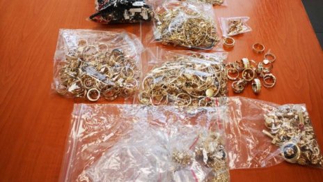 Хванаха златни накити за 160 хил. лв. на Капитан Андреево