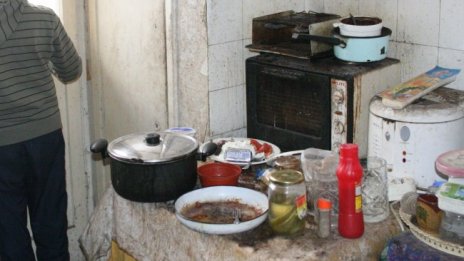 Евростат: България с най-голям дял от населението в риск от бедност