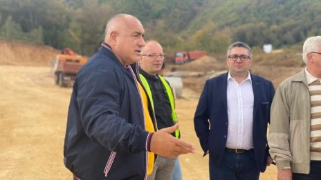 Борисов: Кризата с коронавируса ще отмине, затова не спираме да строим