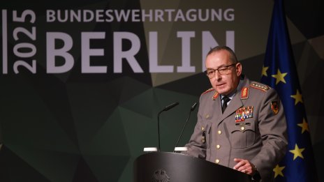 Германски генерал: Русия никога да не си въобразява, че може да победи НАТО