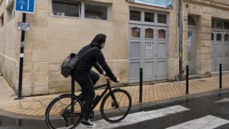 Извънредното положение във Франция до 16 февруари