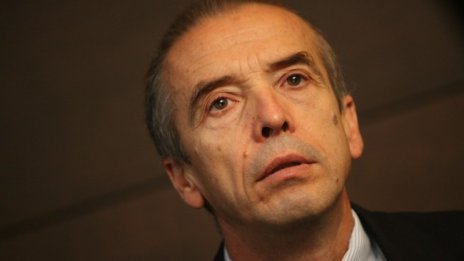 Инфекциозната болница опроверга: Доц. Мангъров не е бил в COVID-сектора