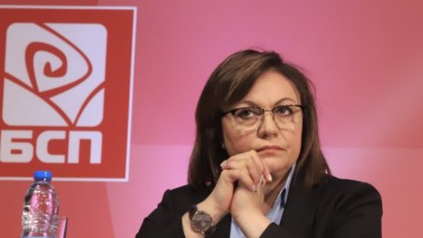 Нинова: Уверихте ли се, че добавките за пенсионерите е купуване на гласове?