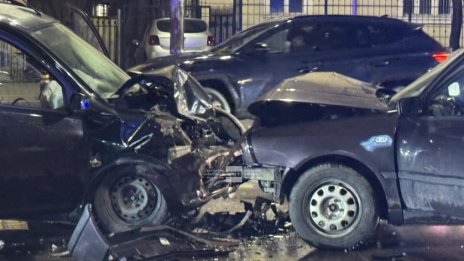 Тежка катастрофа на "Орлов мост" в София, двама души са пострадали