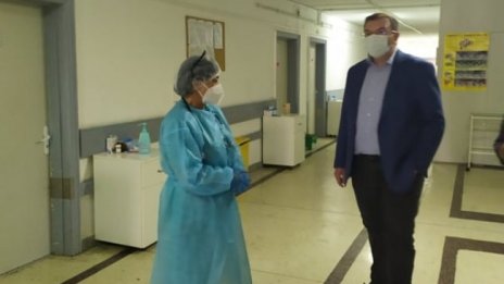 Усложнява се ситуацията и с МБАЛ - Добрич, не достигат медици