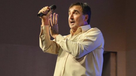 Веселин Маринов е с коронавирус