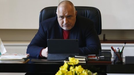 Борисов: Изправяме целия потенциал на здравната система срещу вируса!