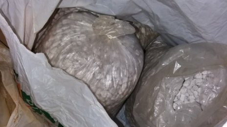 Килограм амфетамин и други наркотици открити при акция в Гоце Делчев