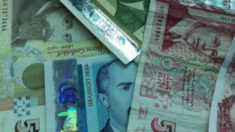 Заплатите увеличени с над 10% за година, средната &ndash; 1 397 лв.