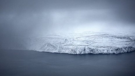 Под ледниците на Гренландия може да тече река, дълга хиляда км