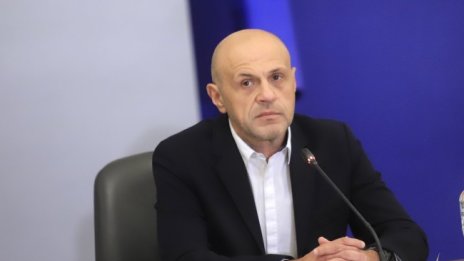 Дончев с прогноза: Най-тежко ще е през декември
