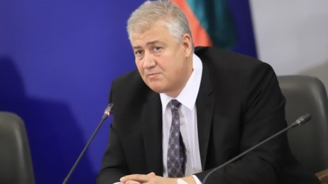 Проф. Балтов: Готови сме за сценарий с 10 000 на ден заразени