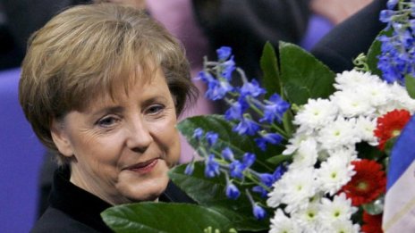Управление, белязано от кризи: Ангела Меркел начело на Германия вече 15 г. 