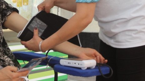 Доц. Марчев: Месец без претоварване след преболедуване на COVID