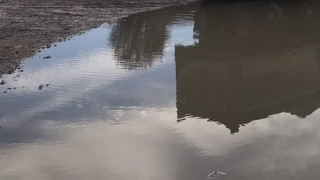 Води с бял цвят се вливат в р. Струма, следват глоби