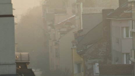 И днес опасно мръсен въздух в някои градове в страната